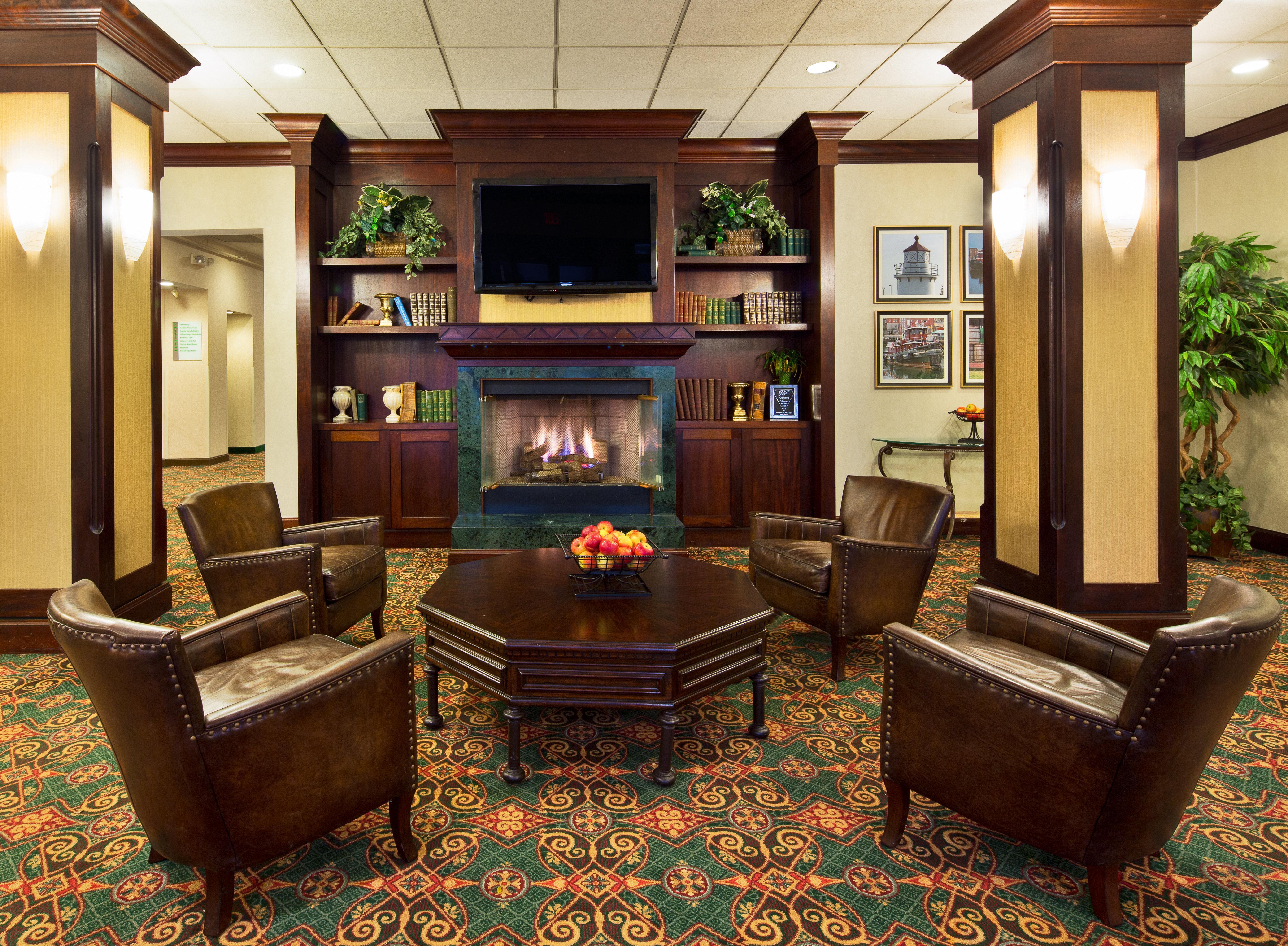 Holiday Inn Nashua, An Ihg Hotel Exterior photo