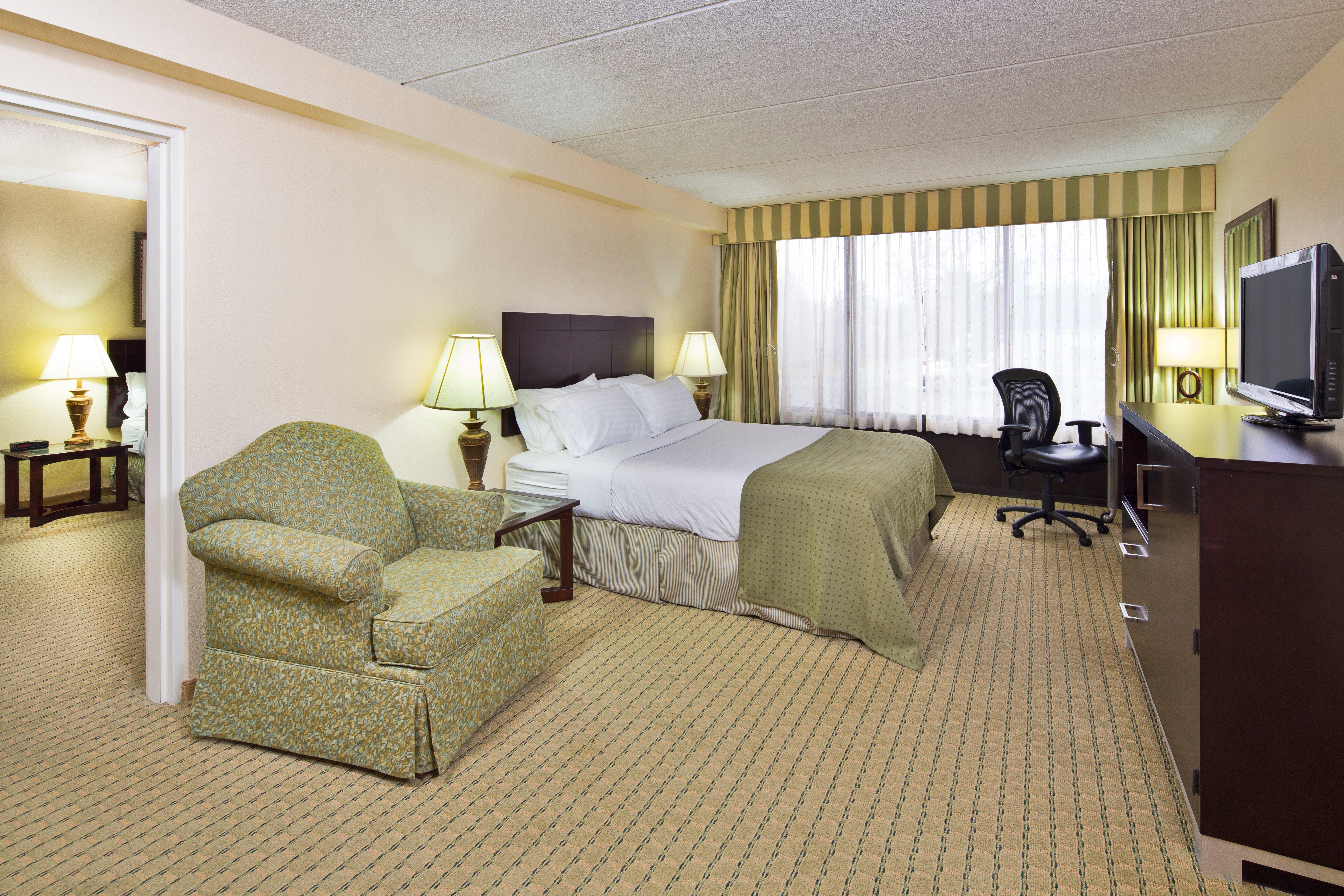 Holiday Inn Nashua, An Ihg Hotel Exterior photo